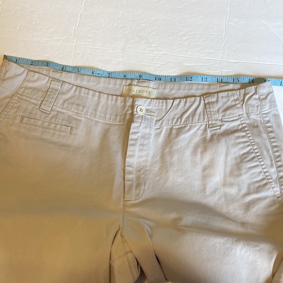 Talbots Roll Up Khaki Shorts Size 12 - Picture 8 of 10